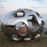 'seas nest' by Zhang Yangen; photo by Howard Jones (Sculpture by the Sea Bondi 2012)